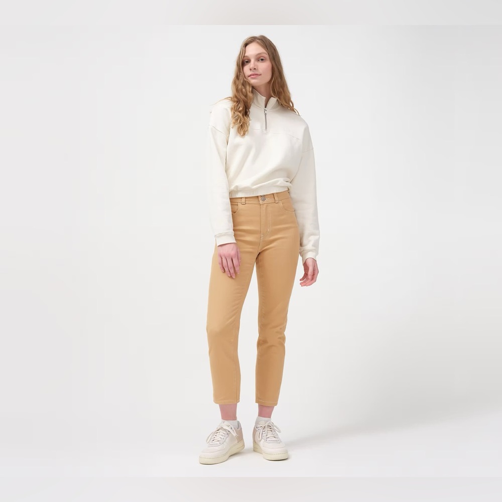 Levi’s 724 High-Rise Carpenter Crop Women’s Jeans